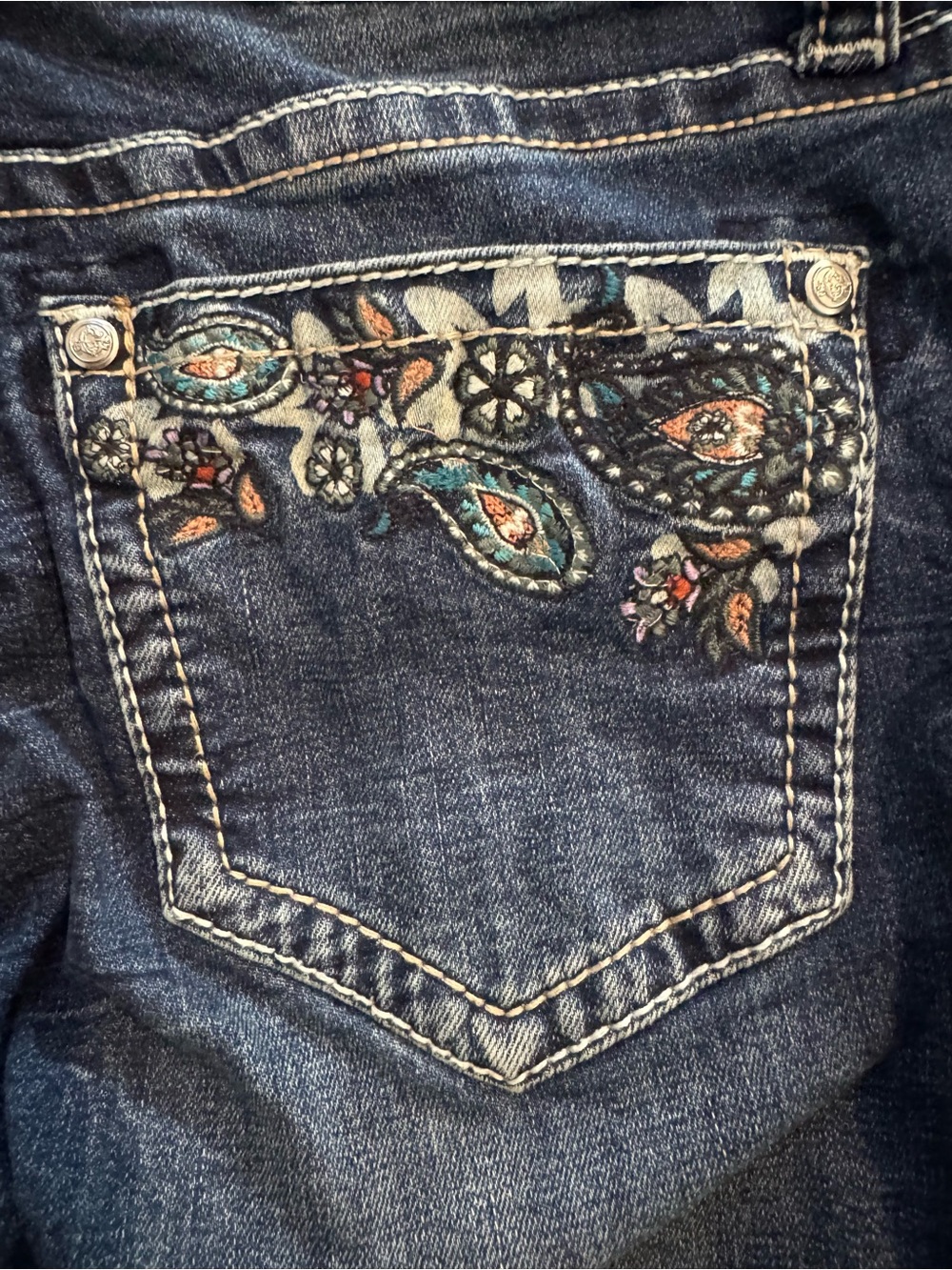 Grace Blue Denim Flare Jeans with Multicolor Paisley Embroidery - Picture 7 of 9